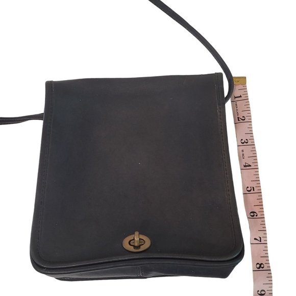Vintage Coach black leather crossbody bag USA - Picture 9 of 16
